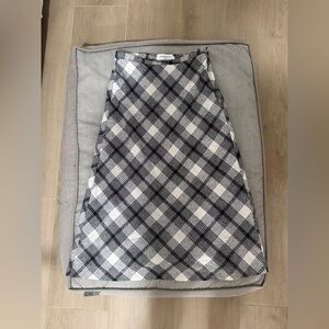 Pinkyotto Black and White A-Line Midi Skirt